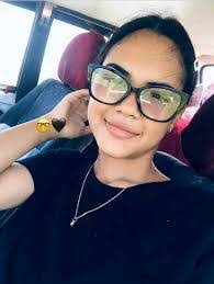 Melissa Curbelo's Instagram, Twitter & Facebook