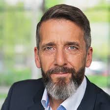 WENN NICHT JETZT, WANN DANN?