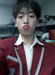 Thí sinh 'Tân binh toàn năng' xin lỗi