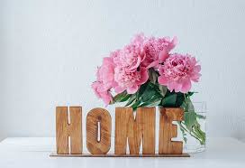 To get every inch of your home into the holiday spirit deep purple flowers still feel festive, but provide an alternative to red when you're just over it. Top 20 Ideas To Decorate Your Home With Flowers