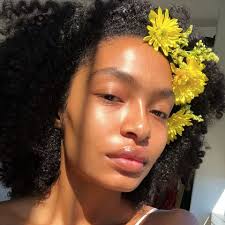 14 мар, 2021 comments / view: 40 Celebrities Without Makeup See Their Makeup Free Selfies