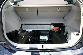 I am wondering how does the jump start works on the prius since it uses a electric motor to start the engine but not a conventional starter.i recently drained the 12v battery (left the interior lights on for two days) and had to take the battery out from the trunk to recharge it. Toyota Prius Batteries Being Targeted By Car Thieves Ars Technica