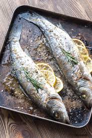 Check spelling or type a new query. Spigola Al Forno Con Limone E Rosmarino Foto D Archivio Crushpixel