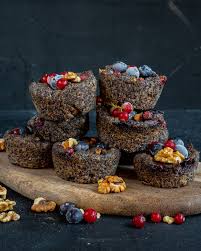 Gesunde Paleo Mohn Muffins Vegan Glutenfrei Und Zuckerfrei Mrs Flury Rezept Gesund Backen Gesunde Muffins Ohne Zuckerfrei Lebensmittel Essen Gesundes Essen