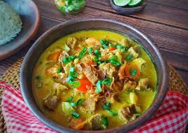 Selain diolah menjadi sate, daging kambing juga nggak kalah endeus lho kalau dibuat menjadi tongseng. 18 Resep Tongseng Kambing Paling Enak Yang Wajib Bunda Coba