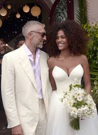 Vincent cassel, tina kunakey on the red carpet for j'accuse during the 76th venice film festivalvenice, italy on friday august 30, 2019more amazing. Vincent Cassel 51 Marries Model Tina Kunakey 21 In French Ceremony People Com
