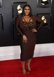 Demi lovato narazil na 2017 grammy v podstatě nahý. Grammys Red Carpet 2020 See What The Stars Are Wearing On Music S Biggest Night Abc7 Chicago