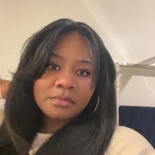 This delicious No-Bake Samoa Cheesecake has all the elements of a Samoa  cookie rolled into one decadent dessert. Do you have a favorite Girl Scout  cookie? Comment SAMOA for the recipe!