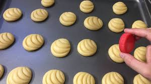 بسكويت ببيضه واحده من دون قالب او طابع سهل ولذيذ Youtube Yummy Cookies Mini Cupcakes Food