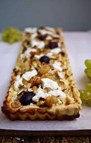 Spitzkohl Ziegenkase Quiche Mit Weintrauben Und Pinienkernen Ziegenkase Quiche Spitzkohl Quiche