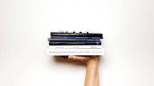 Zin In Een Goed Boek Maar Nood Aan Inspiratie Onze Redactrice Leest En Leest Om Jou De Beste Boeken Van Het Moment Te Tippen In 2020 Boeken Goede Boeken Boekenclub