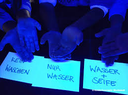 100 (dunkelrote ampel) gelten noch weitergehende maßnahmen. Wir Sind Fur Euch Da Bleibt Ihr Fur Uns Zu Hause Feuerwehr Magazin