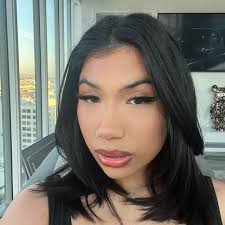 Tiffany Zelaya's Instagram, Twitter & Facebook