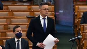 Bus szilveszter 2017 végén kapott nagyköveti megbízatást, előtte a külügyi tárca déli nyitásért felelős helyettes államtitkára volt, azelőtt szintén diplomáciai szolgálatot látott el: Bus Szilveszter 24 Hu