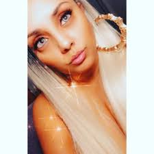 india (@Mz_NY_Rican)