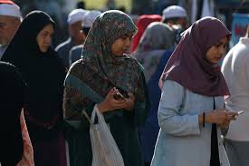 Menteri tenaga, teknologi hijau dan air. Mca To Kelantan Stop Being Obsessed Over Women S Dressing