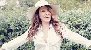 676,132 likes · 27,724 talking about this. Elena Paparizoy Aggi3a Pato Alla Apedei3a Oti Eimai Survivor