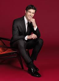 Roberto bolle torna per il terzo anno consecutivo nel giorno di capodanno su rai1 con lo giovedì 1 gennaio 2020 in prima serata su rai1 torna danza con me, lo show di roberto bolle dedicato. Dancerdose The Hardest Working Ballet Dancer In The Business Roberto Bolle