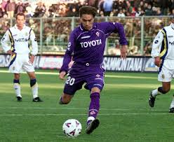 Enrico chiesa torna in campo con il castelluccio per beneficenza. La Storia Di Enrico Chiesa Dai Caruggi Alla Nazionale Sport Magazine