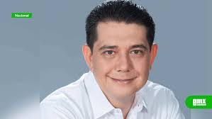 Alfredo Solorio's Instagram, Twitter & Facebook