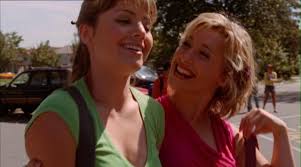 In my opinion I think Chloe and Lois shouldn't had been cousins in the  series and what I would done is have Lois admire Chloe's Wall Of Weird and  when Lois meets