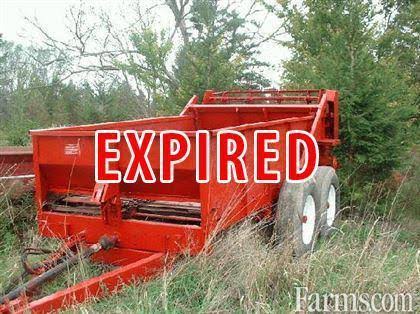 International 30TDE Manure Spreader