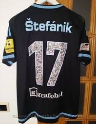 (pm 99ers) die saison für die moser medical graz99ers ist frühzeitig beendet und dafür gibt es verschiedenste gründe. Sk Slovan Bratislava Away Football Shirt 2015 2016 Sponsored By Nike