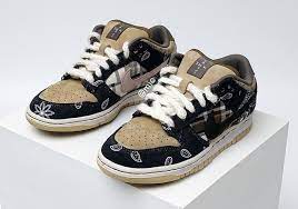 After a surprise drop on travis scott 's official website this past saturday, the nike sb dunk low cactus jack will while he's not expected to win thrasher 's skater of the year award any time soon, travis scott has been at the forefront of the return of the nike sb dunk. Ø±ÙŠØºØ§Ù† Ø¨ÙŠØ§Ù† Ø·Ø¨ÙŠØ¹Ø© Travis Scott X Nike Sb Dunk Low Cactus Jack Ballermann 6 Org