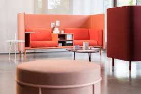 Dass sofa avalanche von cor wird mit einem handgriff vom ausladenden kuschelsofa zum einladenden vorzeigesofa. Pin Auf Cor Contract Furniture
