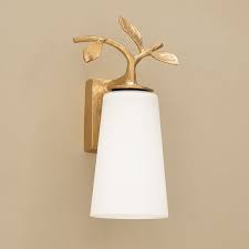 D'un pendentif en forme de double protomé de bouquetins opposés; Outdoor Wall Light With Floral Decor Made Of Cast Bronze Dolce Terra Lumi