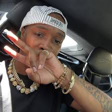 🤣🤣🤣🤣🤣 dead ahhh this place is not for black people 🤣🤣🤣