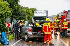 Maybe you would like to learn more about one of these? Todlicher Unfall Amstetten Ehepaar Stirbt Bei Verkehrsunfall Polizeibericht Stuttgarter Zeitung