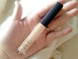 Hi everyone, i'm back with another review of the nars radiant creamy concealer in the shade custard. Custard Bliss No 9