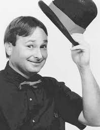 One-armed juggler comes to the