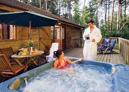 Some of the best spa properties in the uk are below. Christmas Lodge Holidays Book Uk Lodge Breaks For Christmas Best Prices Guaranteed