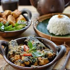 1 sendok teh gula merah; 17 Ide Resep Mangut Lele Resep Resep Masakan Asia Ikan Asap