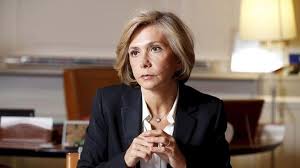 À l'occasion des élections législatives de 2002, elle est élue députée dans les yvelines. Valerie Pecresse Propose Un Plan D Embauches A Zero Charge Sociale Pour Les Jeunes