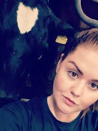 I den jyske by løb rygterne om hende, mens hun dyrkede uforpligtende sex