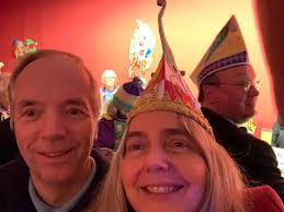 Und zu guter letzt ist unsere Elferrätin Angelika Loesch und ihr Mann  Thomas Schnebelt, der die Quadratlatscher vertritt, beim "Närrischen  Jubiläumsabend 10x11 Jahre" des Elferrat Edelweiss Daxlanden. Viel Spaß  euch beiden! #elferrat #