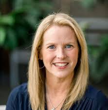 Aida Vasquez's Instagram, Twitter & Facebook