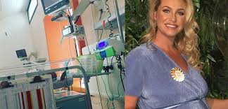 Pregnant josie gibson dances off at piccolino restaurant during her baby shower just moments before her waters break and she is rushed to hospital to give birth to her first child! Josie Gibson Gives Birth To Baby Boy And Reveals His Cute Name