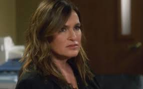 Svu is led by star mariska hargitay as captain olivia benson, the commanding officer of the manhattan special victims unit of. Law Order Svu Season 22 Episode 6 The Long Arm Of The Witness Trailer Release Date Startattle