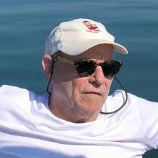 Carroll Simon's Instagram, Twitter & Facebook