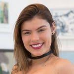 Carolyn Pelc's Instagram, Twitter & Facebook