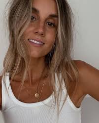 Megan McElroy Thompson (meganmc1027)