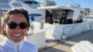 Ana Paola Hurtado, la boliviana que surca los mares mientras trabaja