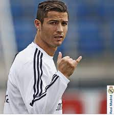 Halen real madrid'de futbol kariyerine devam etmekte olan başarılı futbolcu, sol ve sağ kanadın yanı sıra santrafor olarak da görev yapabilmektedir. Pin By Dorna On Footballaddict Ronaldo Cristiano Ronaldo Cristiano Ronaldo 7