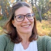 Dawn Billington's Instagram, Twitter & Facebook