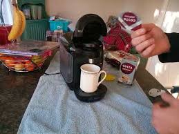 Bosch tassimo vivy 2 tas 140x. Showing Dad How To Use Bosch Tassimo Vivy Youtube