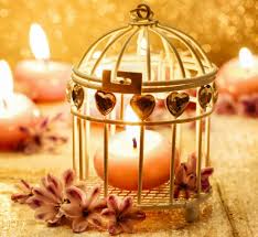 Then this is a decoration idea that you'll like. 7 Amazing Flower Arrangements For The Wedding Night
